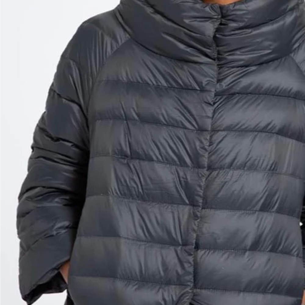 Limited Edition Alta Short Puffer Jacket - Picture 4 of 7